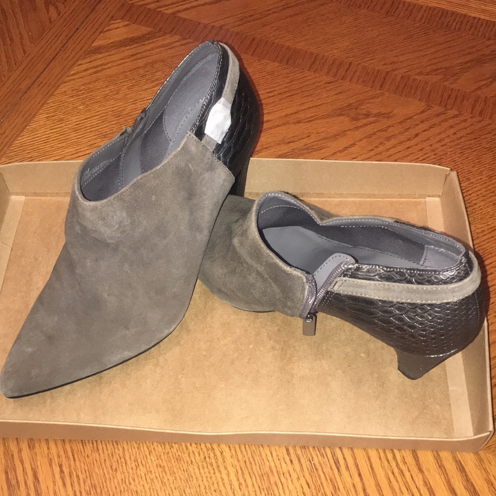 New Bandolino Kaeto Pewter Bootie